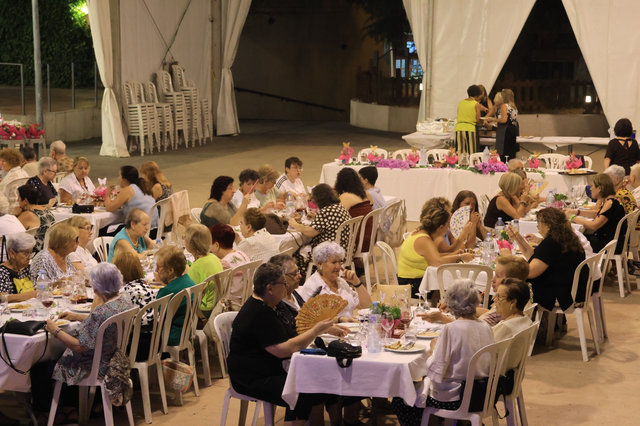 L’Associació Cultural de Dones Borgenques celebra el seu sopar anual 